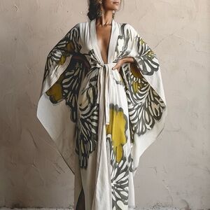 Elegant Floral Kimono Dress